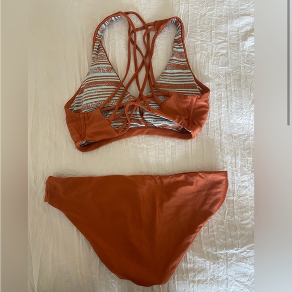 EUC Maaji reversible bikini SET XS - Picture 2 of 4